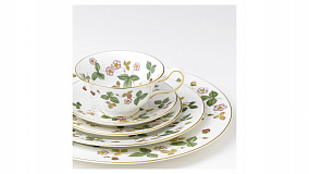 Сервиз столовый Wedgwood Земляника на 6 персон 26 предметов